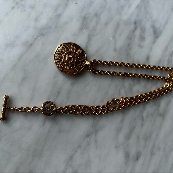 Vintage Chanel Fall 1994 Sunburst Pendant; Gold Metal Medallion Chain Necklace - Picture 10 of 11